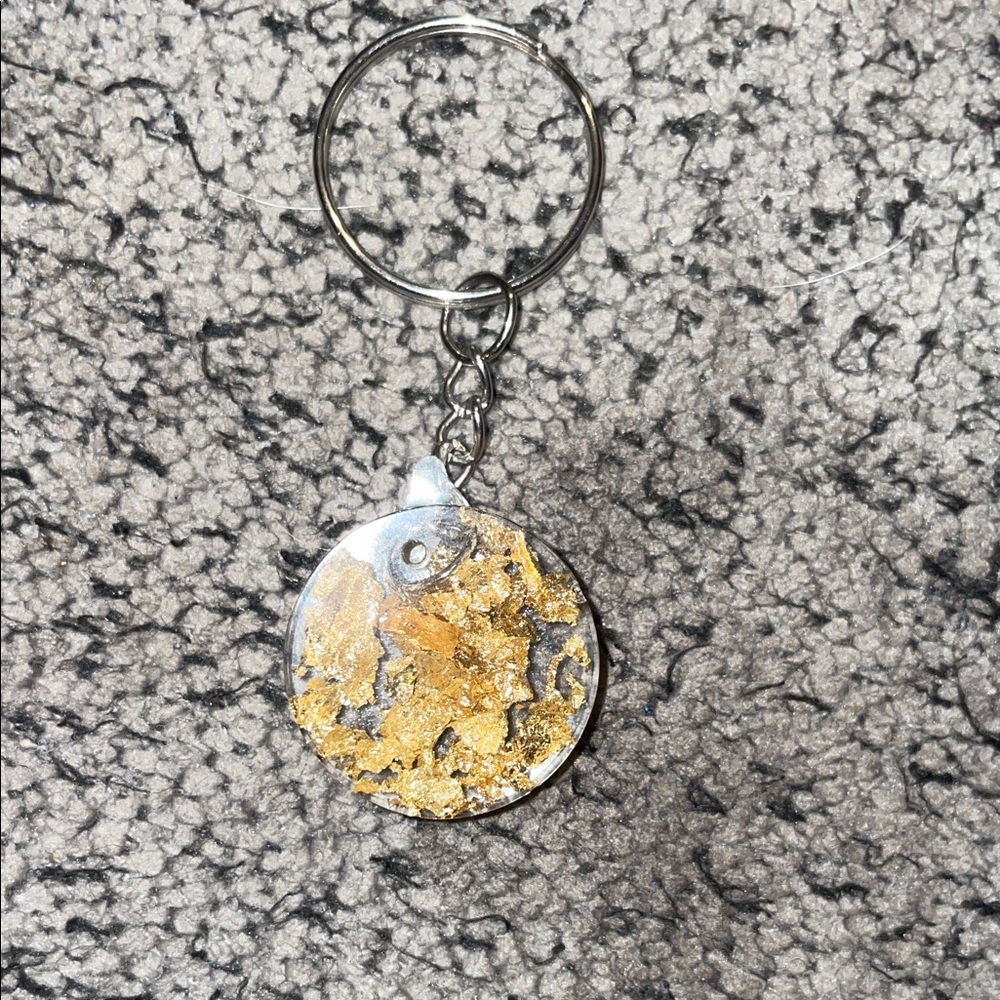 Iron & Resin Gold Flake Round Silver Keychain